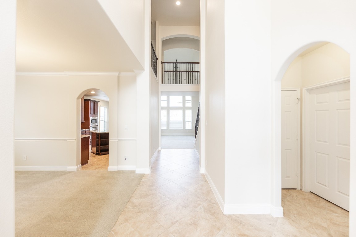 4715 Coldstream Court Sugar Land, TX 77479 - Photo 10 of 49 Foyer