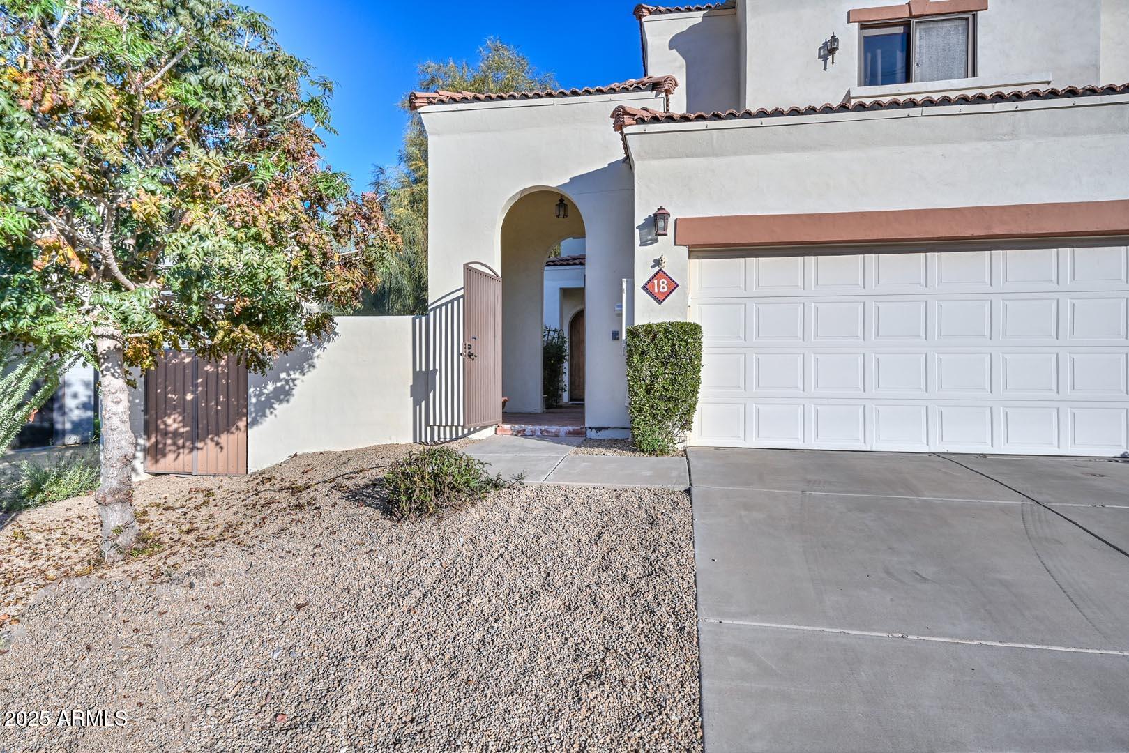 1750 East Ocotillo Road, Unit 18 Phoenix, AZ 85016 - Photo 17 of 44 Entry