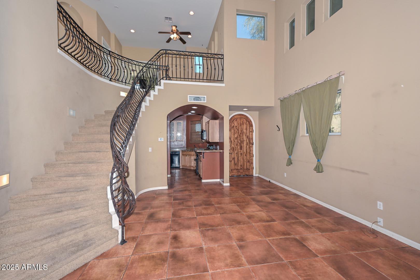1750 East Ocotillo Road, Unit 18 Phoenix, AZ 85016 - Photo 43 of 44 Staircase