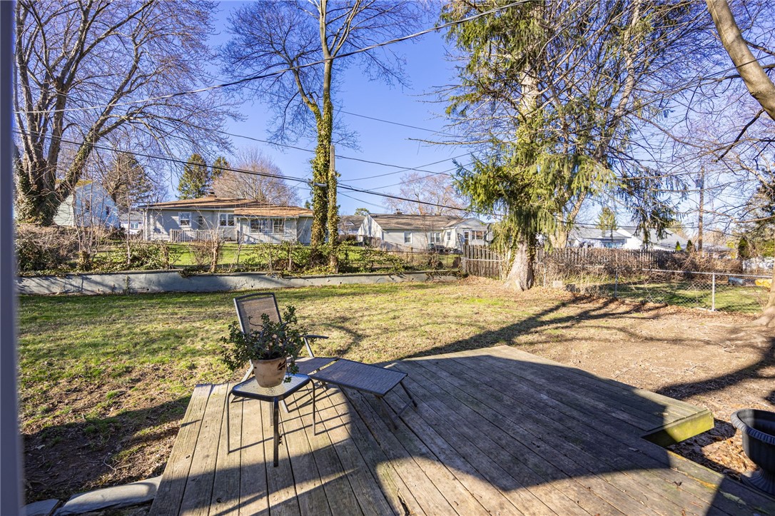 88 Longcroft Road Irondequoit, NY 14609 - Photo 24 of 31