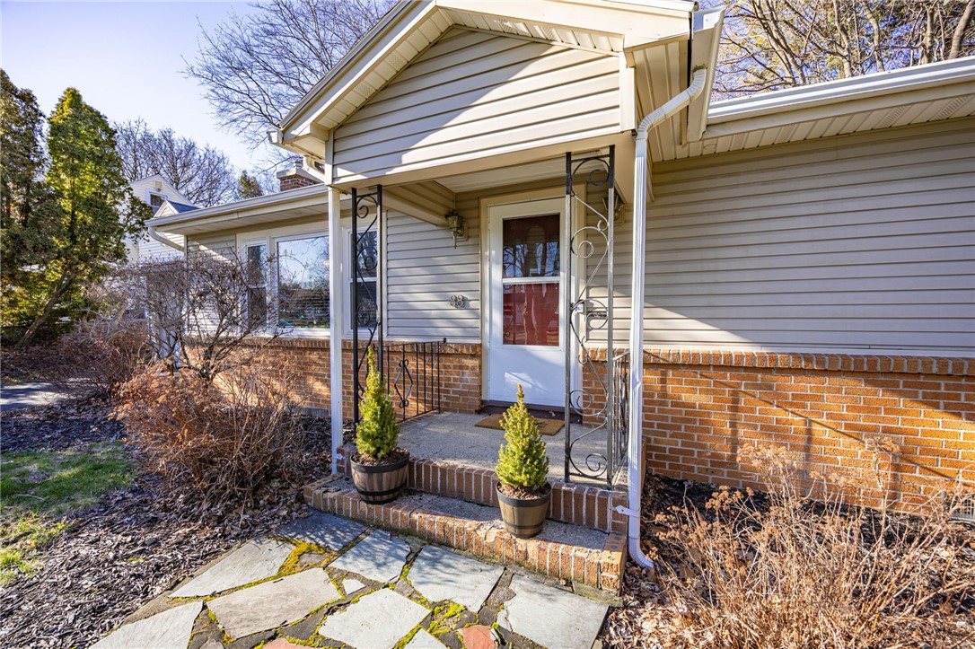 88 Longcroft Road Irondequoit, NY 14609 - Photo 6 of 31