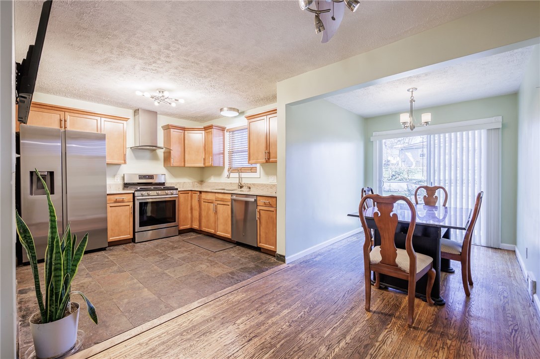 88 Longcroft Road Irondequoit, NY 14609 - Photo 10 of 31