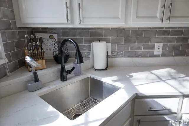 $225,000 | 9206 Eager Road, Brentwood, MO 63144