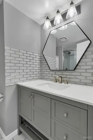 $225,000 | 9206 Eager Road, Brentwood, MO 63144