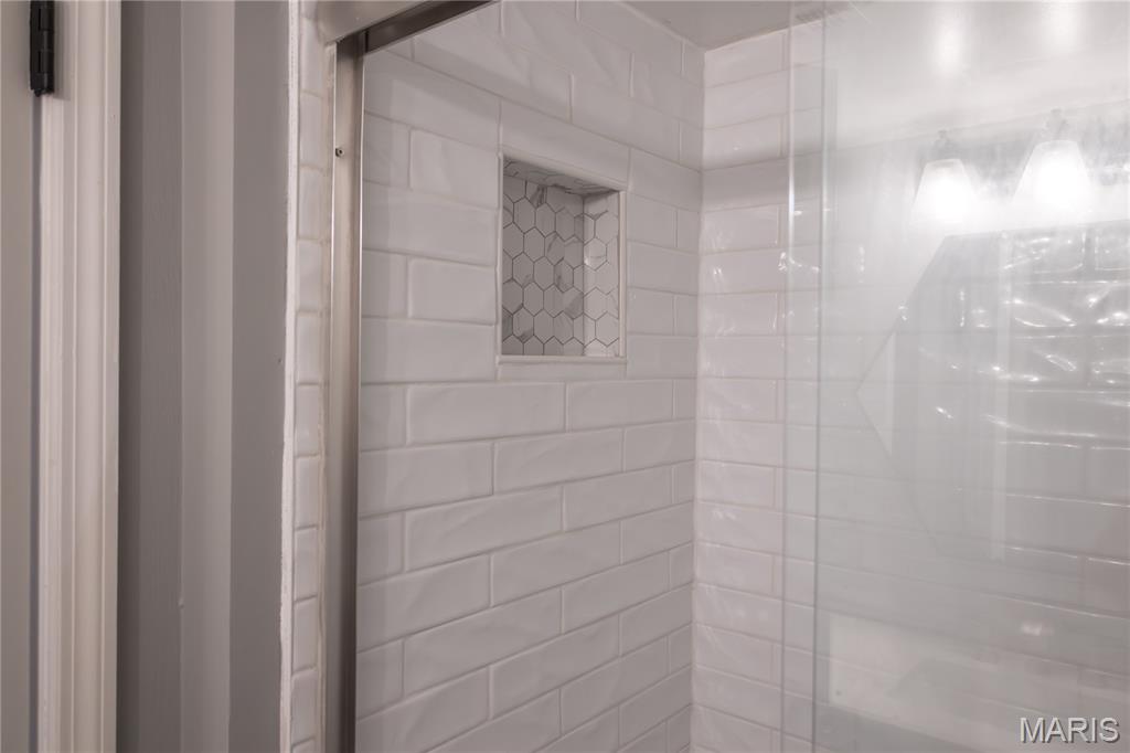 9206 Eager Road Brentwood, MO 63144 - Photo 24 of 36