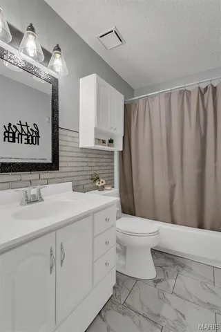 $225,000 | 9206 Eager Road, Brentwood, MO 63144