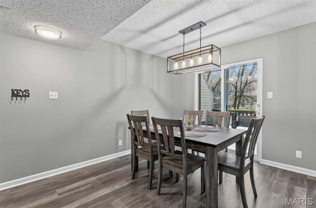 9206 Eager Road Brentwood, MO 63144 - Photo 6 of 36