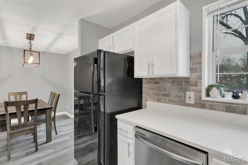 9206 Eager Road Brentwood, MO 63144 - Photo 9 of 36