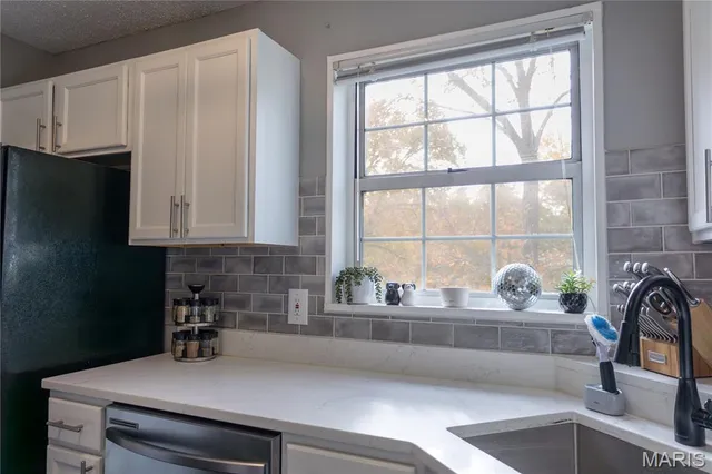 $250,000 | 9206 Eager Road, Brentwood, MO 63144