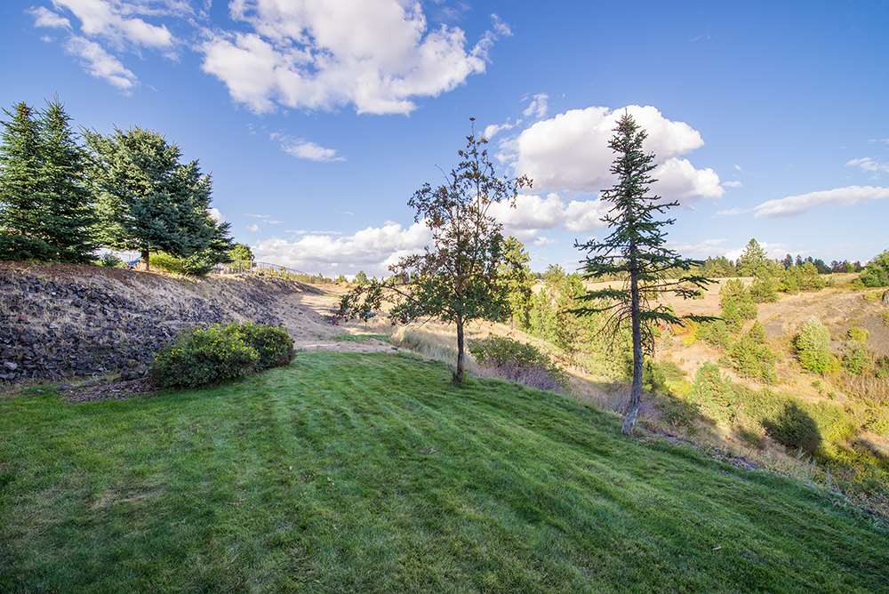 11921 South Baltimore Road Spokane, WA 99223 - Photo 17 of 20 Gallery Image 17