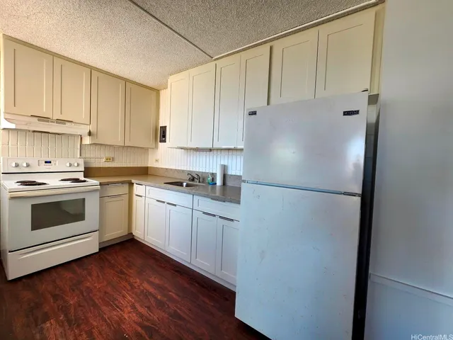 $338,000 | 1524 Pensacola Street, Unit 201, Honolulu, HI 96822