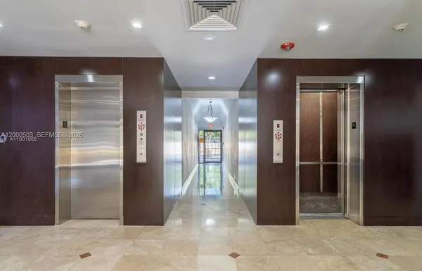 $2,800 | 2715 Tigertail Avenue, Unit 204, Miami, FL 33133