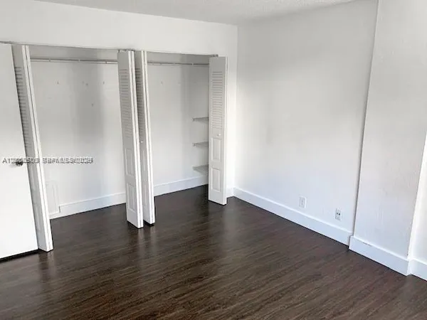 $2,800 | 2715 Tigertail Avenue, Unit 204, Miami, FL 33133