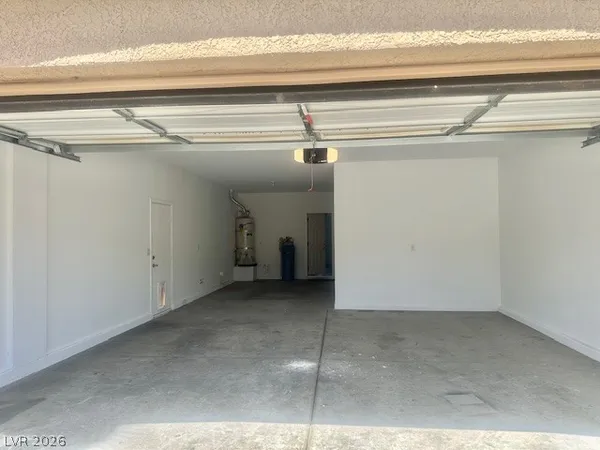 $2,895 | 1156 Horizon Range Avenue, Henderson, NV 89012