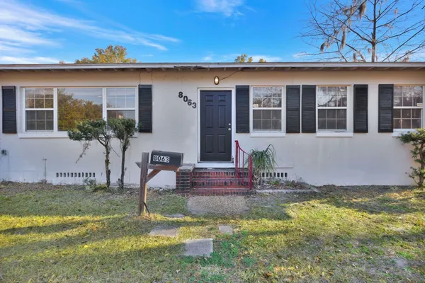 $1,995 | 8063 San Jose Boulevard, Jacksonville, FL 32217