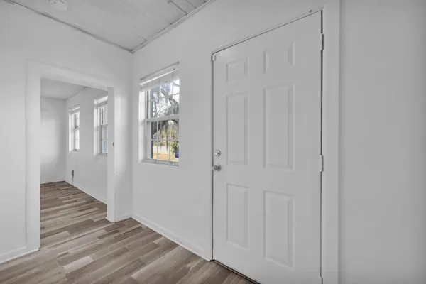 $1,995 | 8063 San Jose Boulevard, Jacksonville, FL 32217