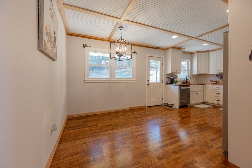 1350 Ivanhoe Road Max Meadows, VA 24360 - Photo 11 of 79 Gallery Image 11