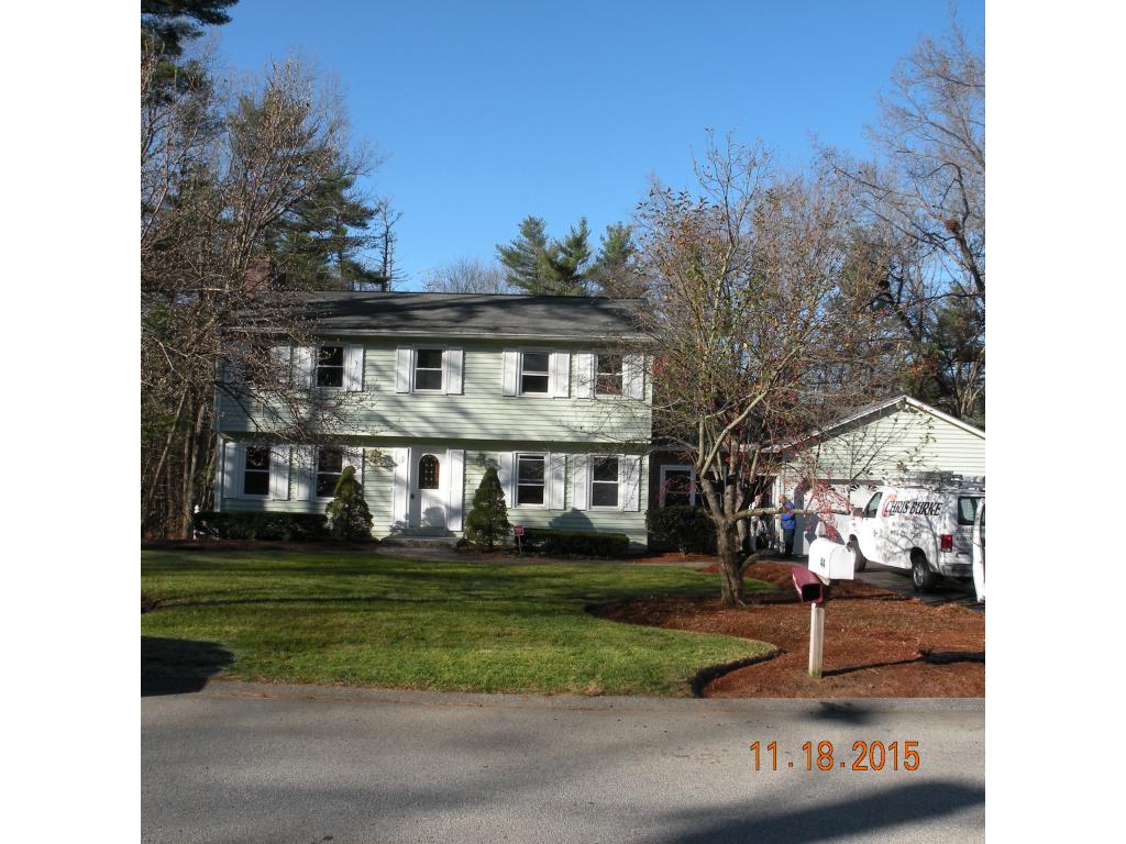 44 Schaefer Circle Hudson, NH 03051 - Photo 1 of 36