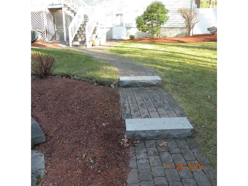 44 Schaefer Circle Hudson, NH 03051 - Photo 12 of 36