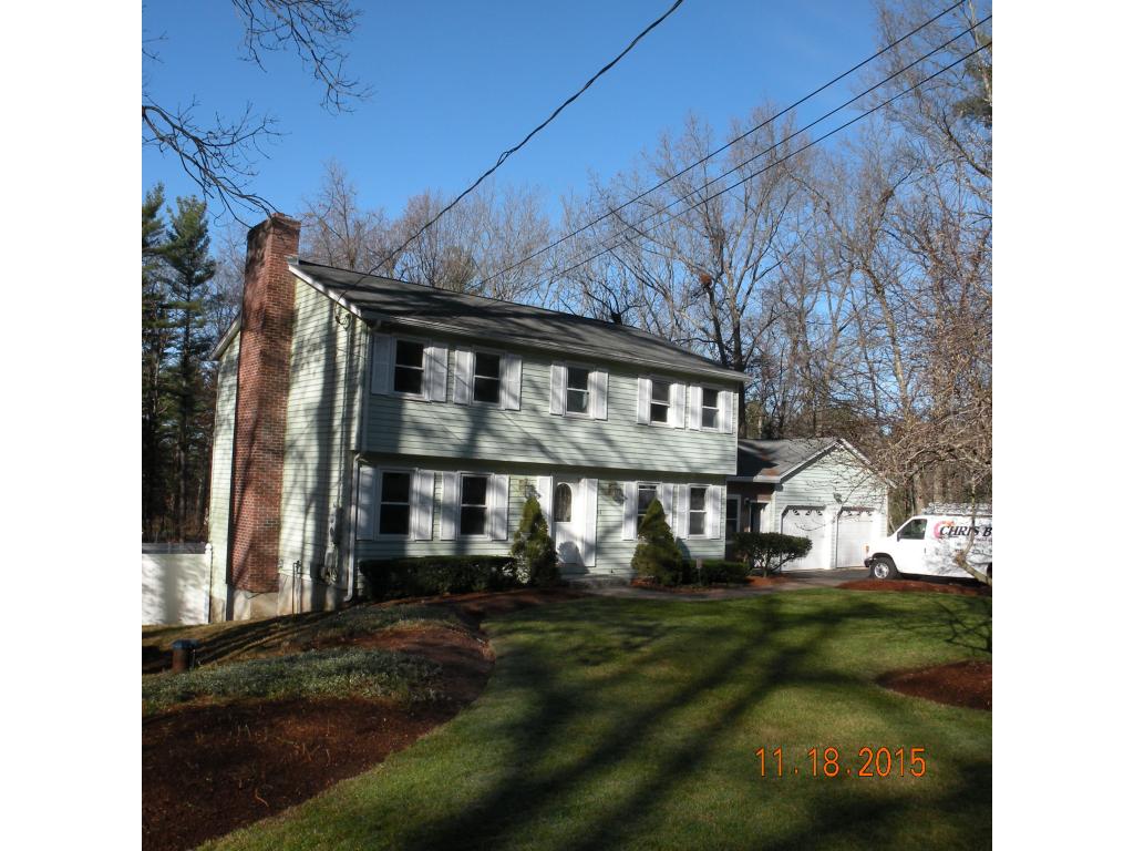 44 Schaefer Circle Hudson, NH 03051 - Photo 3 of 36