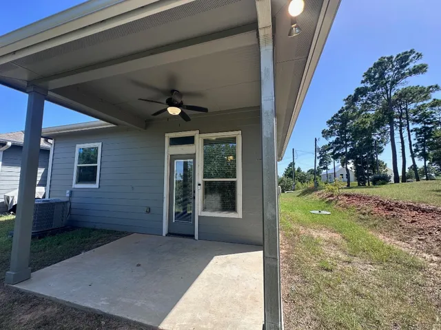 $1,750 | 200 Mauna Kea Lane, Unit A, Bastrop, TX 78602