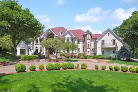 $3,945,000 | 115 Skyline Drive, Watchung, NJ 07069