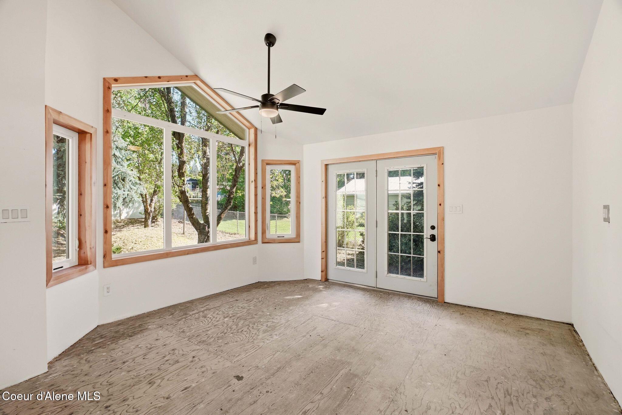 2410 West Decatur Avenue Spokane, WA 99205 - Photo 7 of 40 Inside-Media-Decatur-7