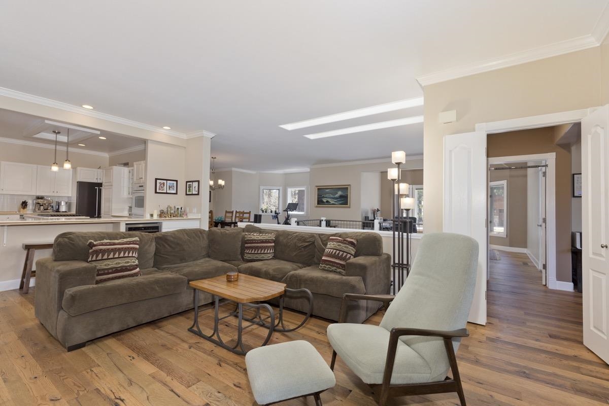 286 Ridge Way Mammoth Lakes, CA 93546 - Photo 13 of 50 Gallery Image 13