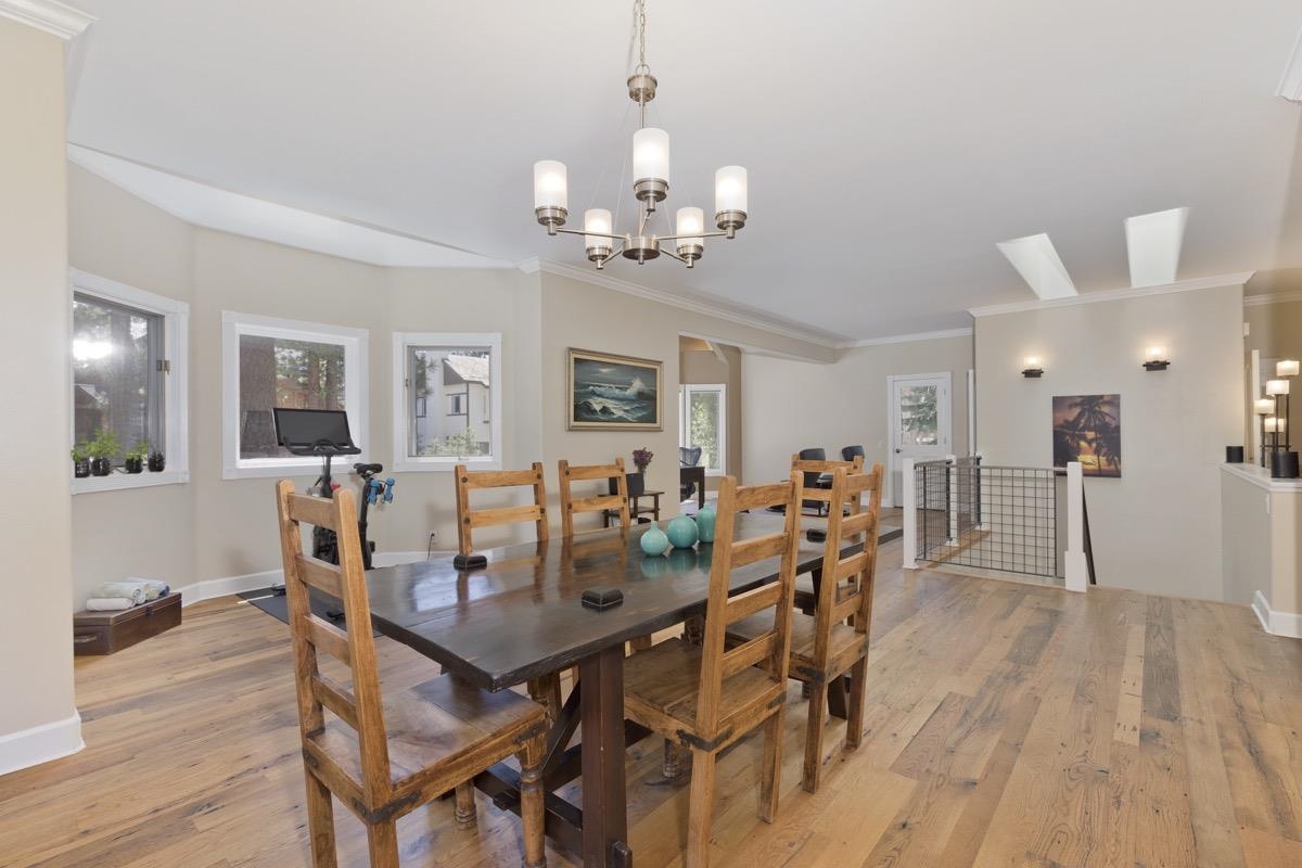 286 Ridge Way Mammoth Lakes, CA 93546 - Photo 16 of 50 Gallery Image 16