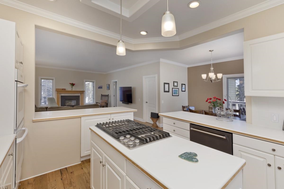 286 Ridge Way Mammoth Lakes, CA 93546 - Photo 21 of 50 Gallery Image 21