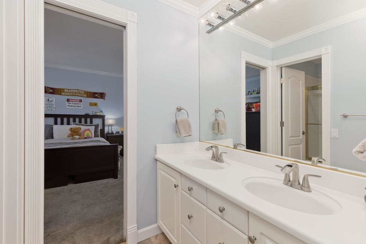286 Ridge Way Mammoth Lakes, CA 93546 - Photo 38 of 50 Gallery Image 38