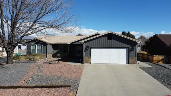 $450,000 | 478 Southeast Birdie Circle, Cedaredge, CO 81413