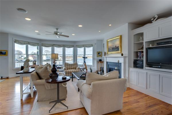 14 Samuel Riggs Circle Gloucester, MA 01930 - Photo 7 of 30