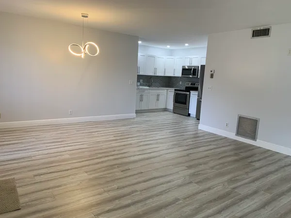 $1,700 | 3586 La Playas Court, Unit D1, Greenacres, FL 33463