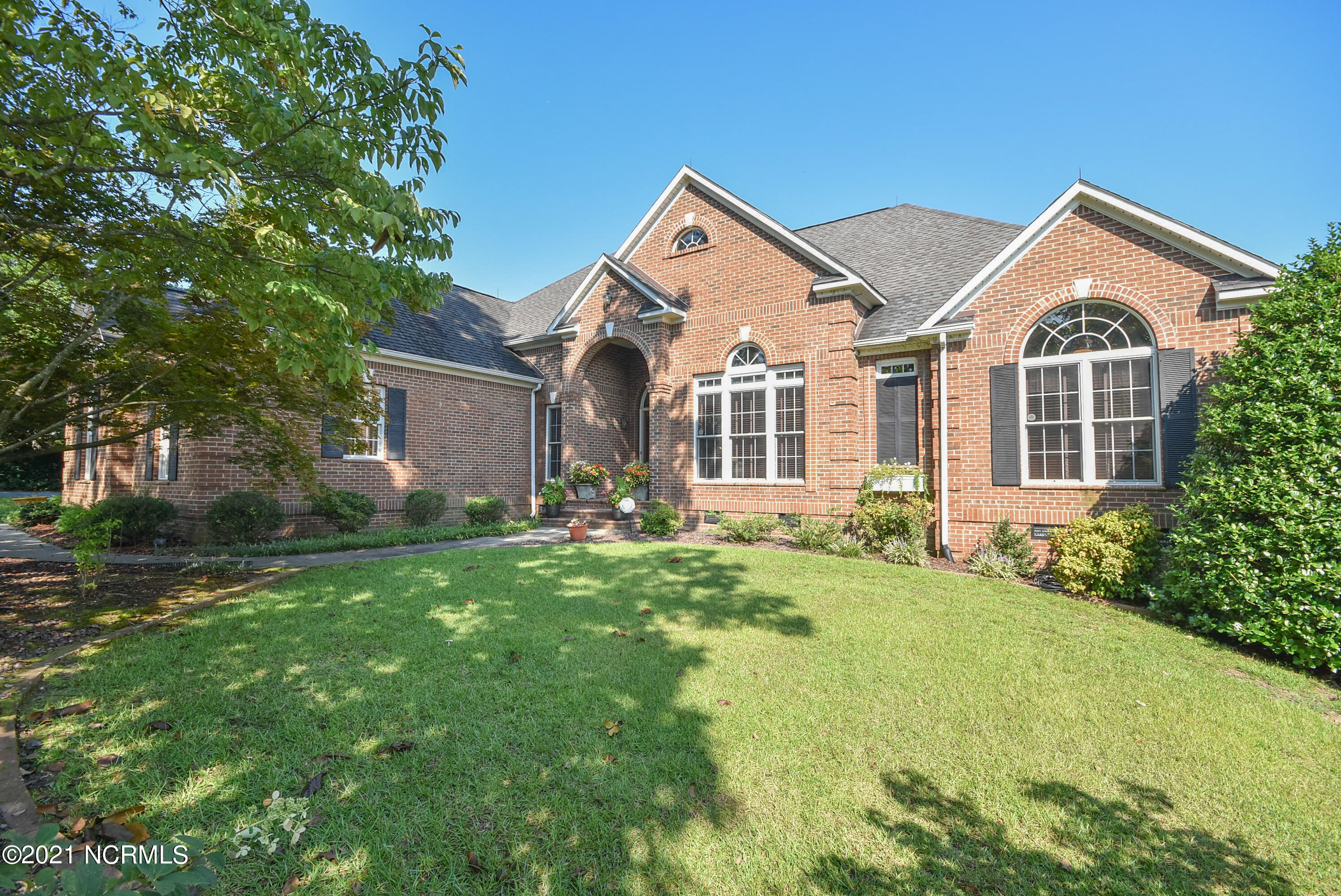 310 Sheldon Road Southern Pines, NC 28387 - Photo 3 of 87 310SheldonDr-019