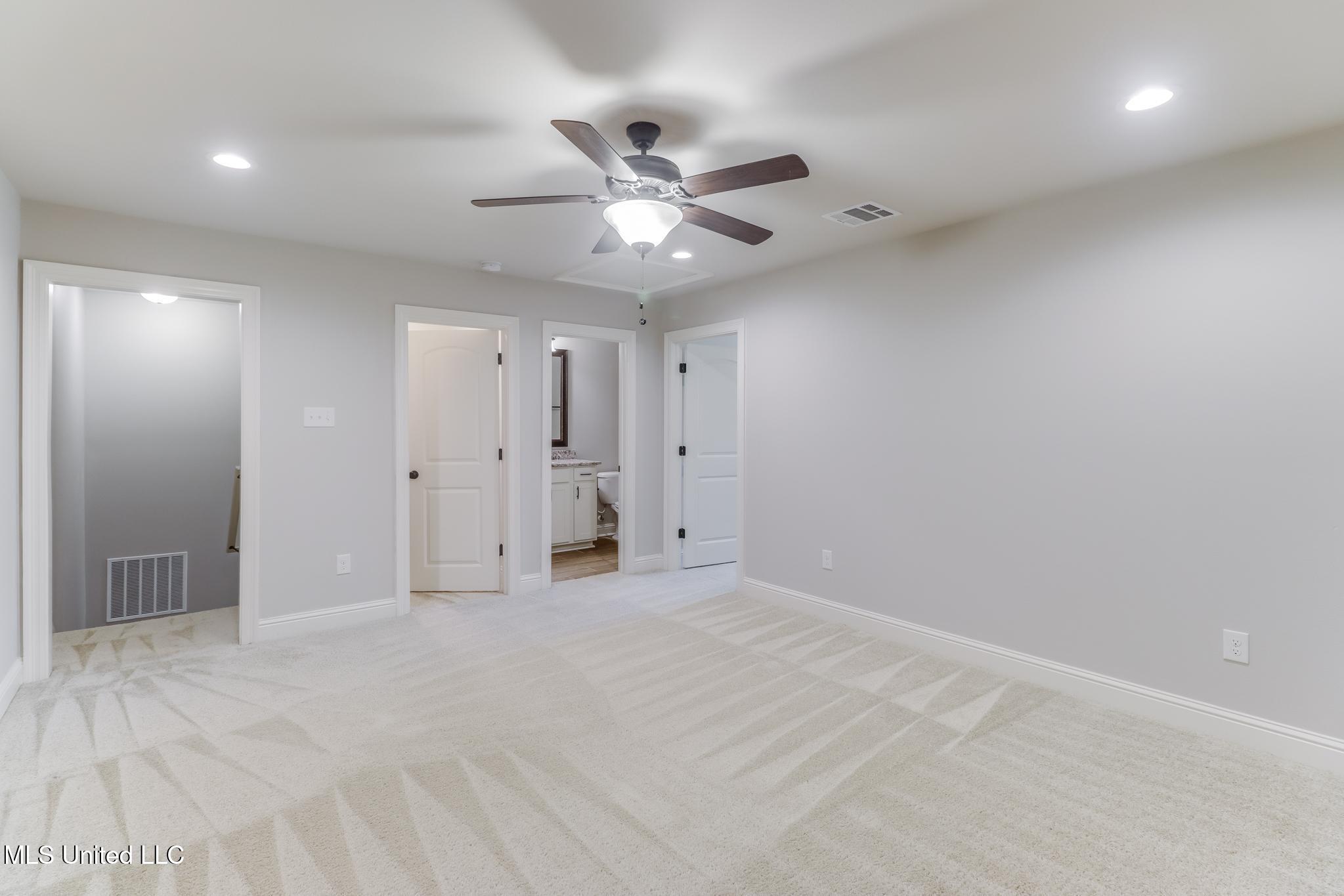 11816 Smokey Court Ocean Springs, MS 39564 - Photo 34 of 43 Photo Nov 14 2025, 1 06 37 PM (2)