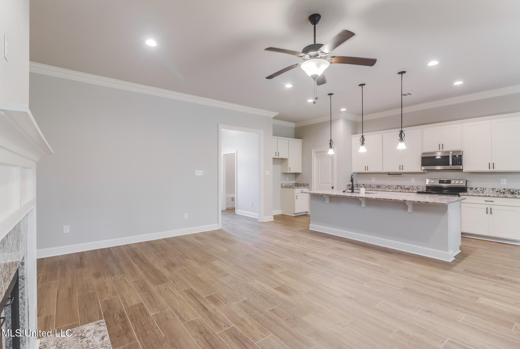 11816 Smokey Court Ocean Springs, MS 39564 - Photo 10 of 43 Photo Nov 14 2025, 1 02 01 PM (2)