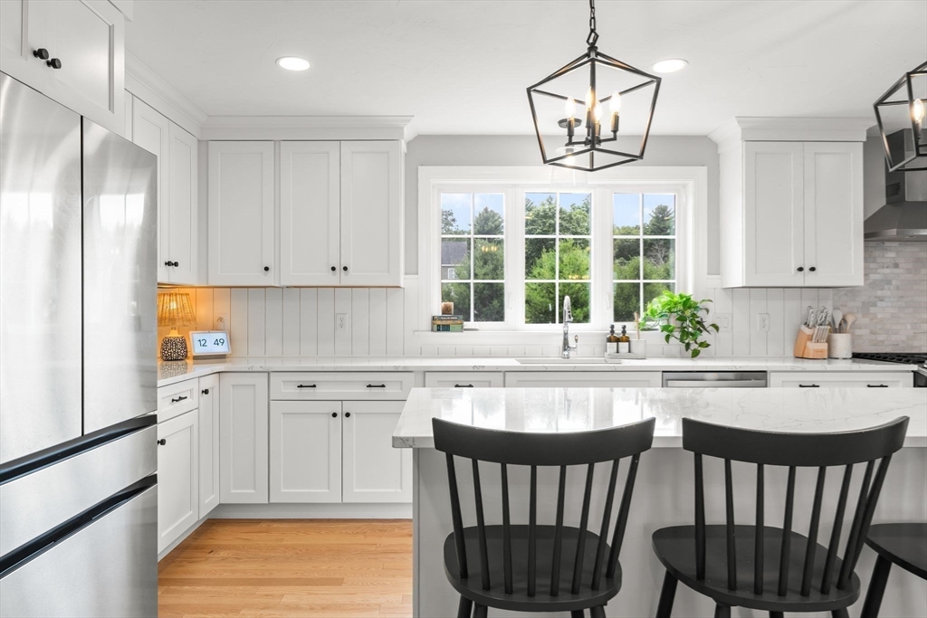 2 Oldfield Road Bridgewater, MA 02324 - Photo 7 of 42