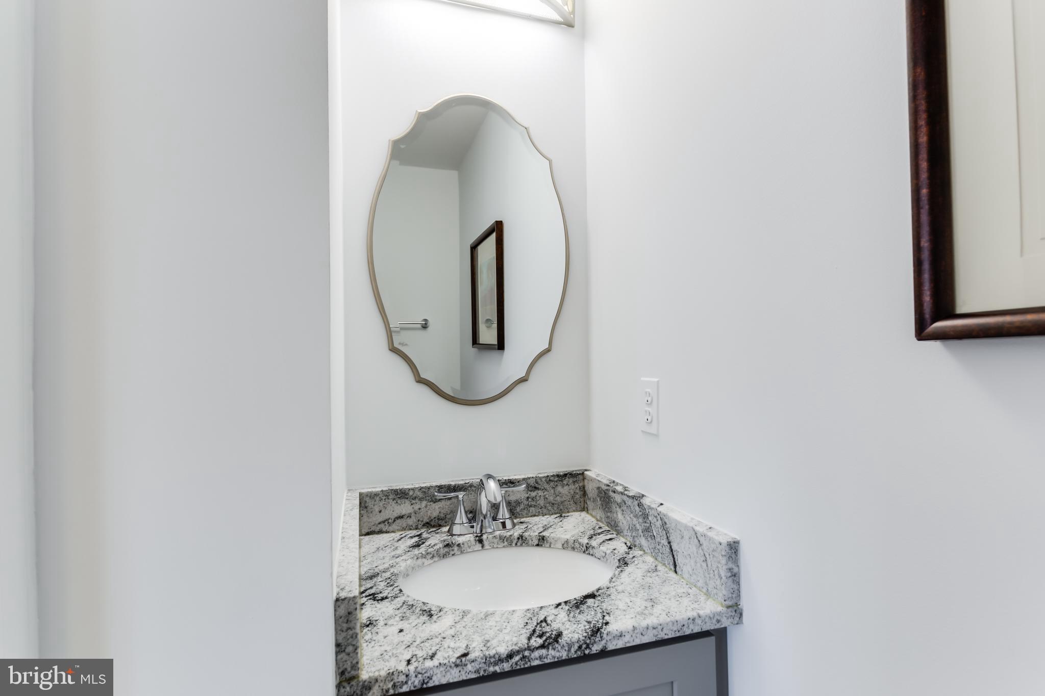 2043 South Glebe Road Arlington, VA 22206 - Photo 6 of 72 Gallery Image 6