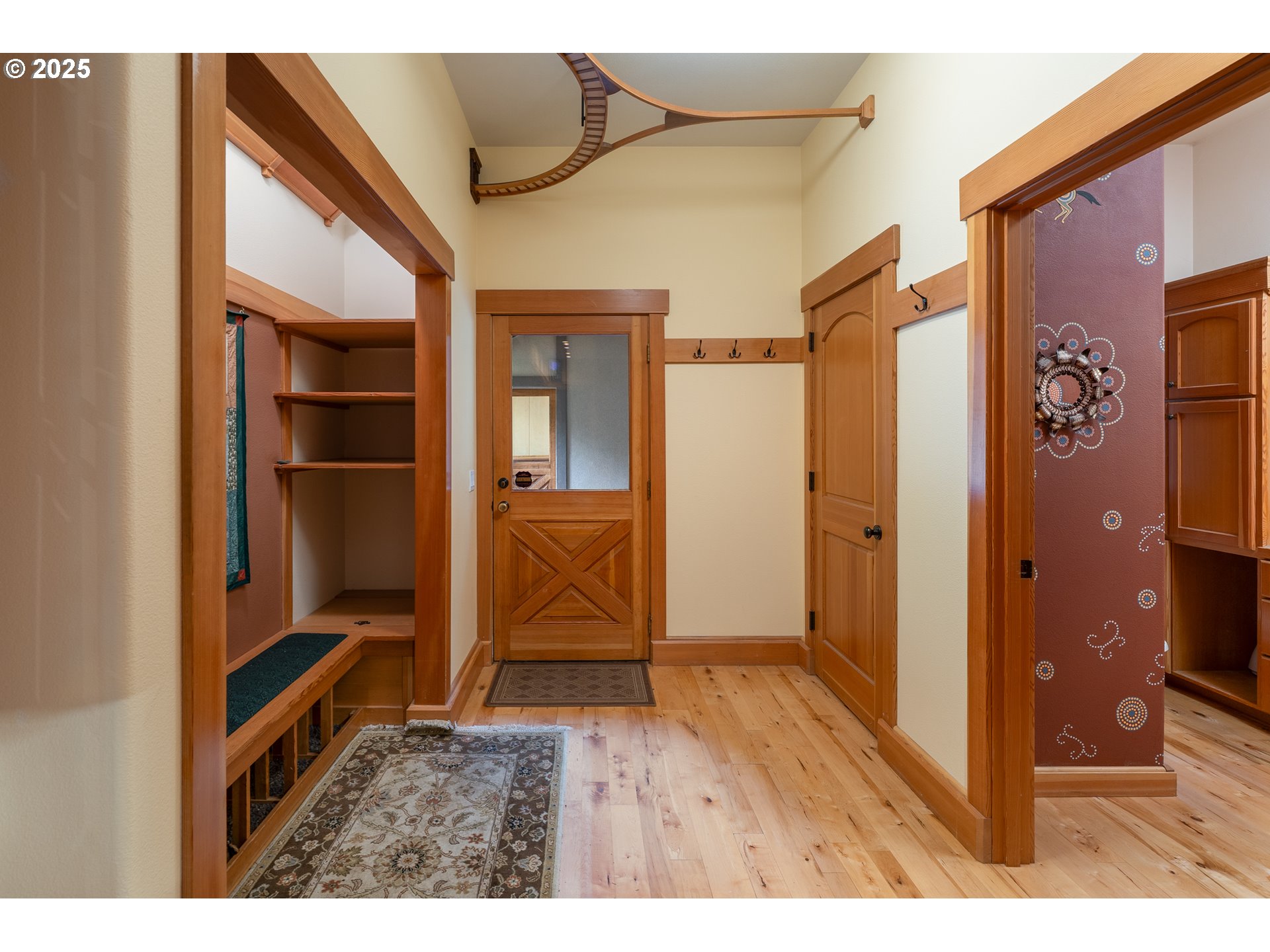 22091 South Ridge Road Oregon City, OR 97045 - Photo 20 of 48 a view of an entryway door