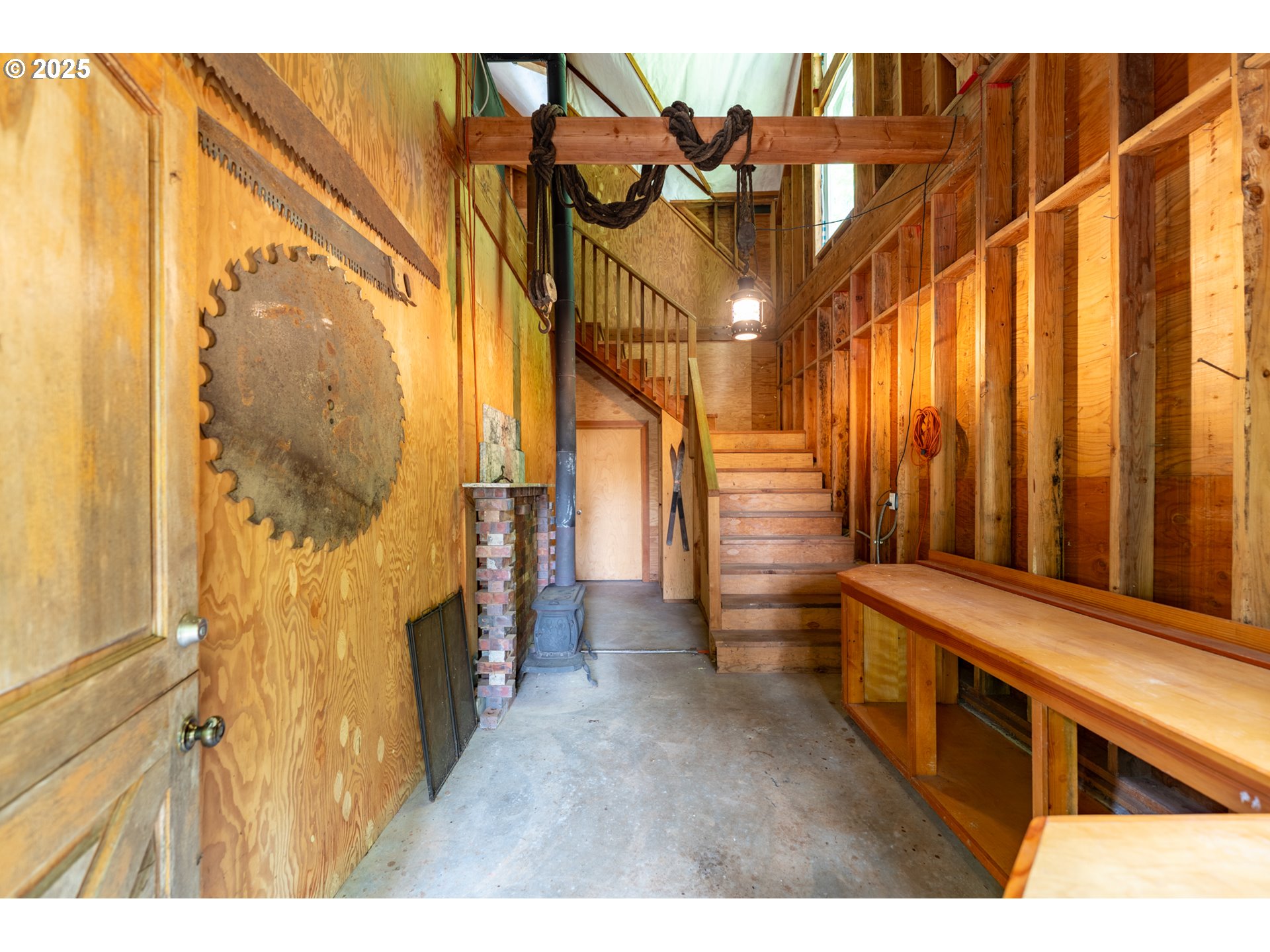 22091 South Ridge Road Oregon City, OR 97045 - Photo 39 of 48 a view of entryway and hall with wooden floor