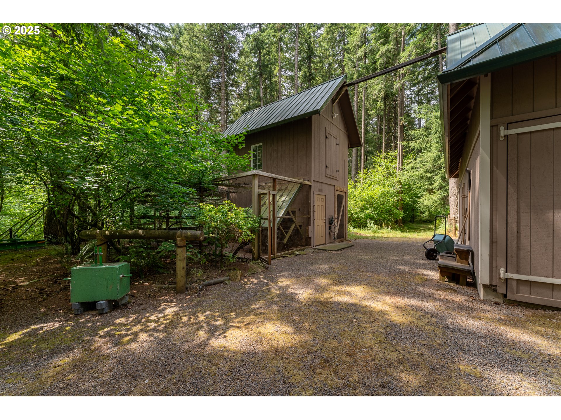 22091 South Ridge Road Oregon City, OR 97045 - Photo 41 of 48 a view of outdoor space and yard