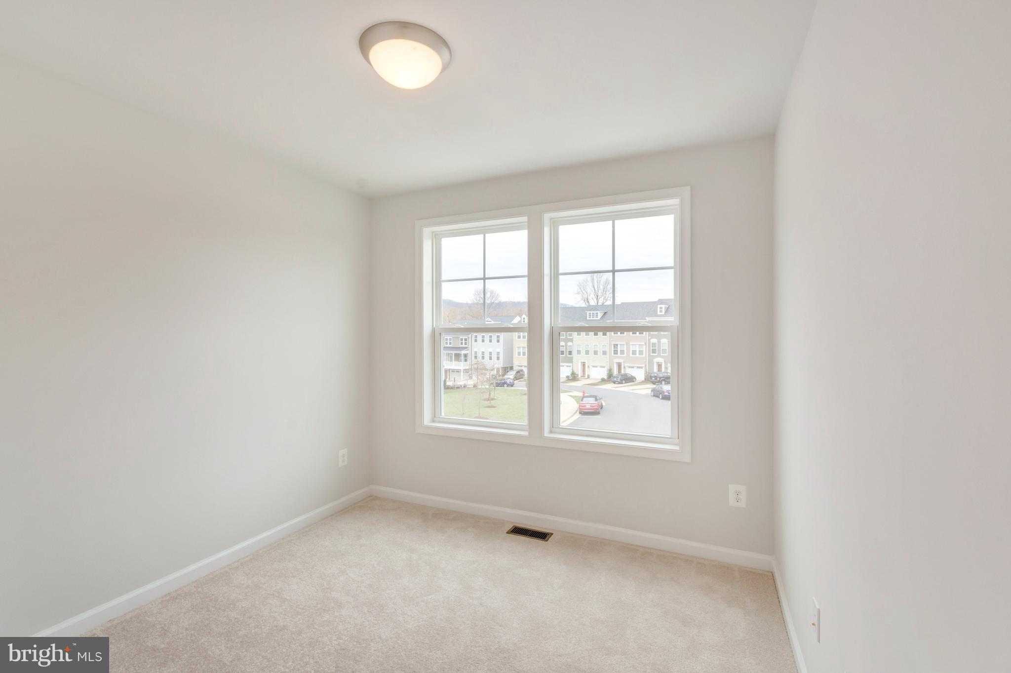 3022 Pinebrook Road Landover, MD 20785 - Photo 8 of 36 Gallery Image 8