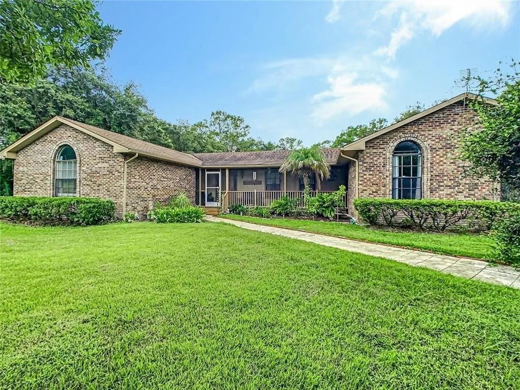 17444 E Road Umatilla, FL 32784 - Photo 3 of 42