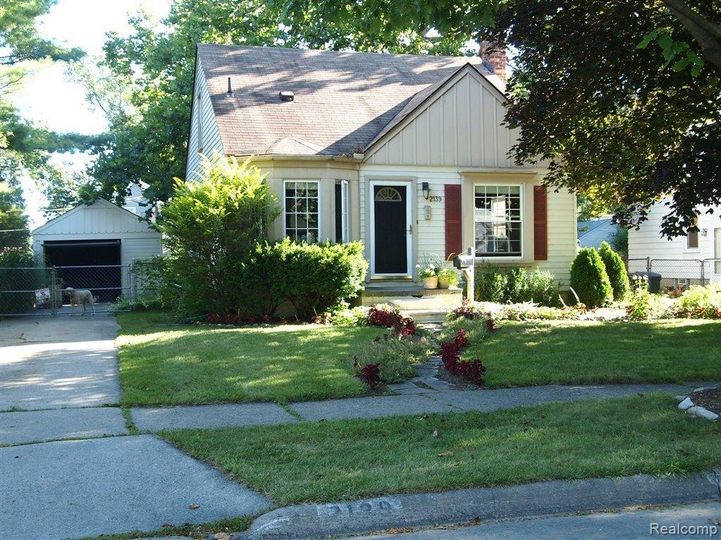 2139 Columbia Road Berkley, MI 48072 - Photo 1 of 15 Welcome Home