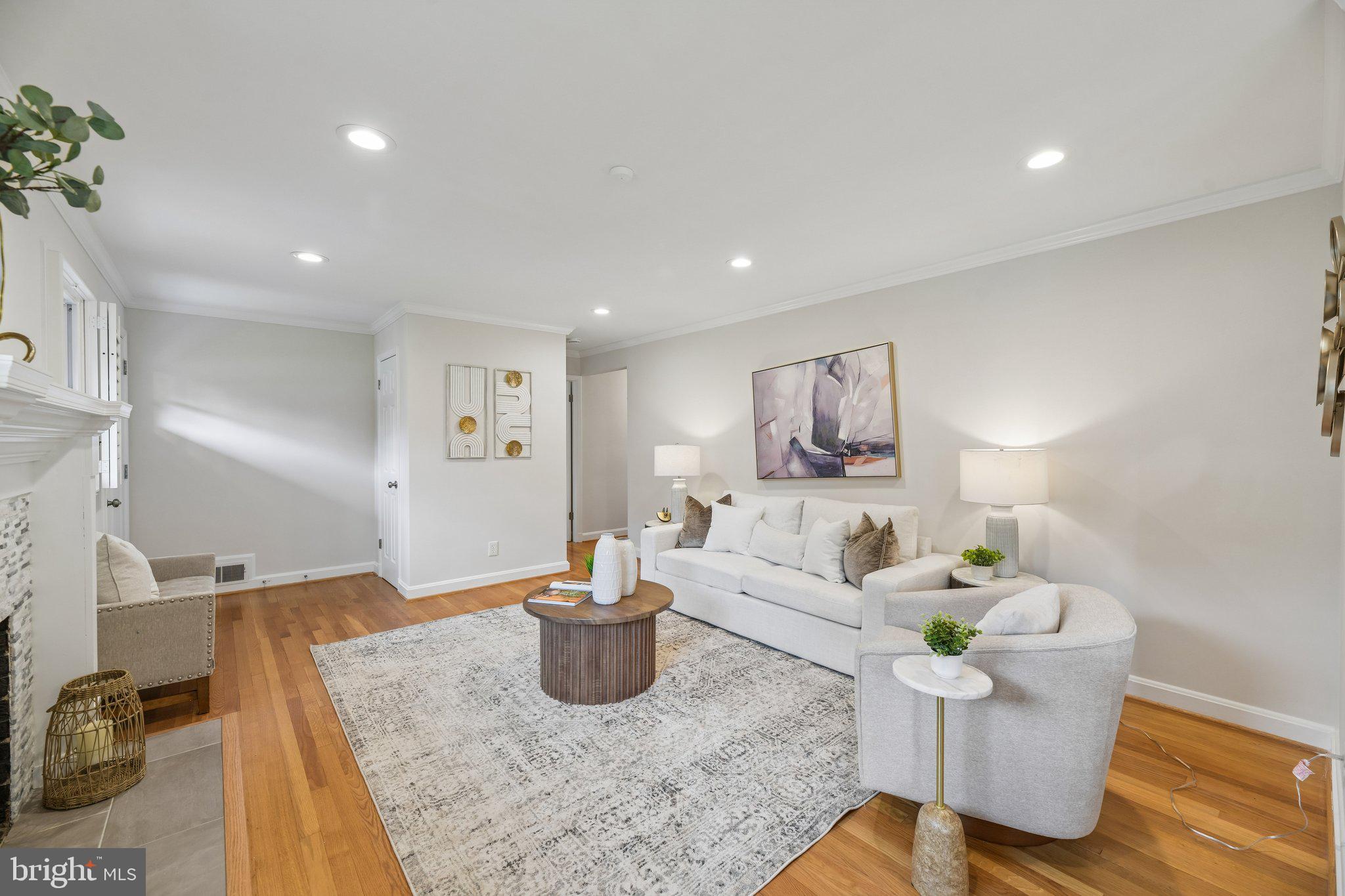 1111 Archer Court Alexandria, VA 22312 - Photo 3 of 61 Gallery Image 3