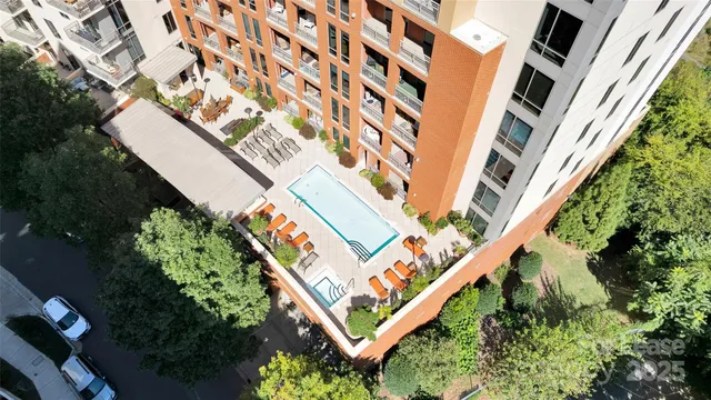 a view of an buildings in the background