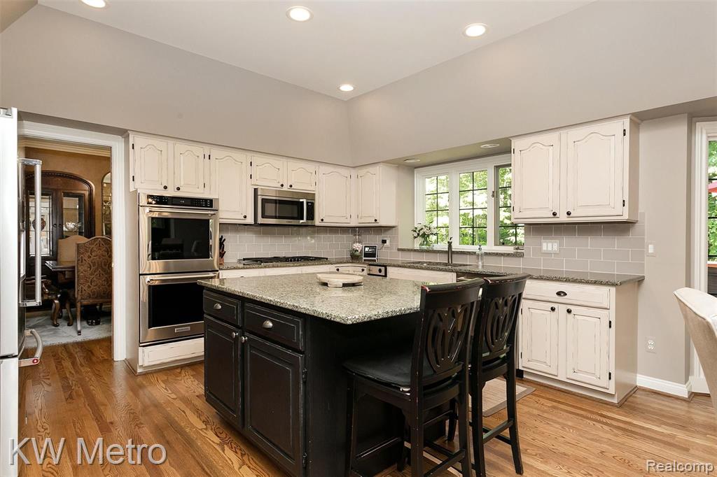 1611 Wakefield Court Rochester Hills, MI 48306 - Photo 11 of 59