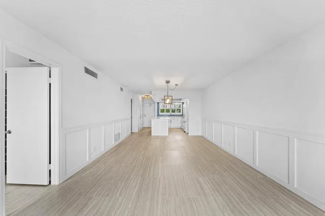 $2,500 | 2004 South Federal Highway, Unit D403, Boynton Beach, FL 33435