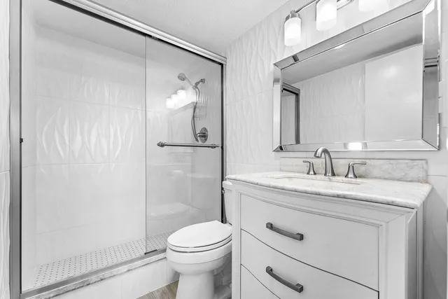 $2,500 | 2004 South Federal Highway, Unit D403, Boynton Beach, FL 33435